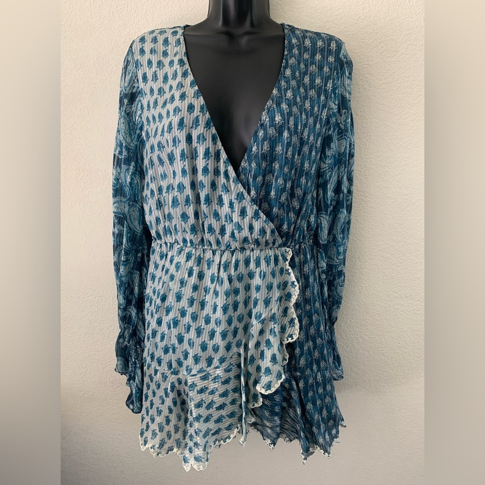 Hemant & Nandita  Dress Size L Kaiyo Long Sleeve Blue Silver Metallic Wrap Mini - Picture 2 of 15